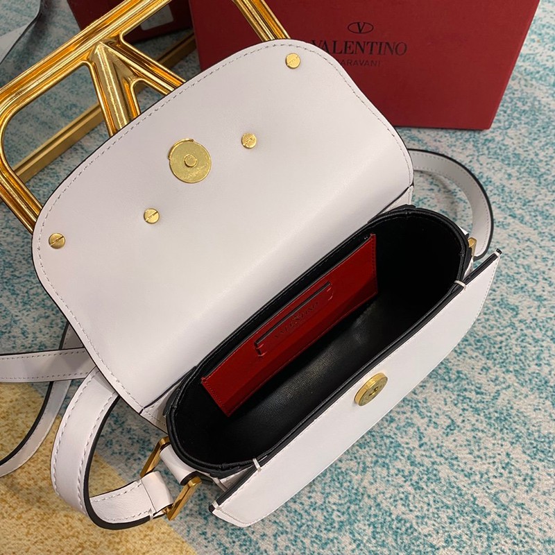 人気急上昇ヴァレンティノ ショルダーバッグ コピー Vロゴ SUPERVEE レザー クロスボディバッグ Vuo07144N級品