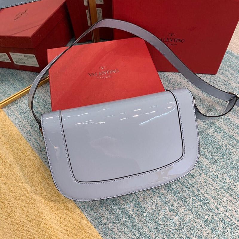 ヴァレンティノ ショルダーバッグ VEE レザー クロスボディバッグお洒落に♪ Vus27920激安送料無料