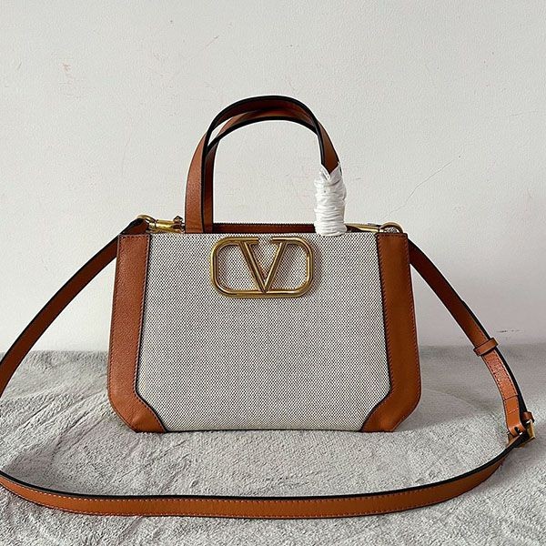 可愛い ヴァレンティノ Vロゴ トートバッグ 偽物 Vut14828激安送料無料