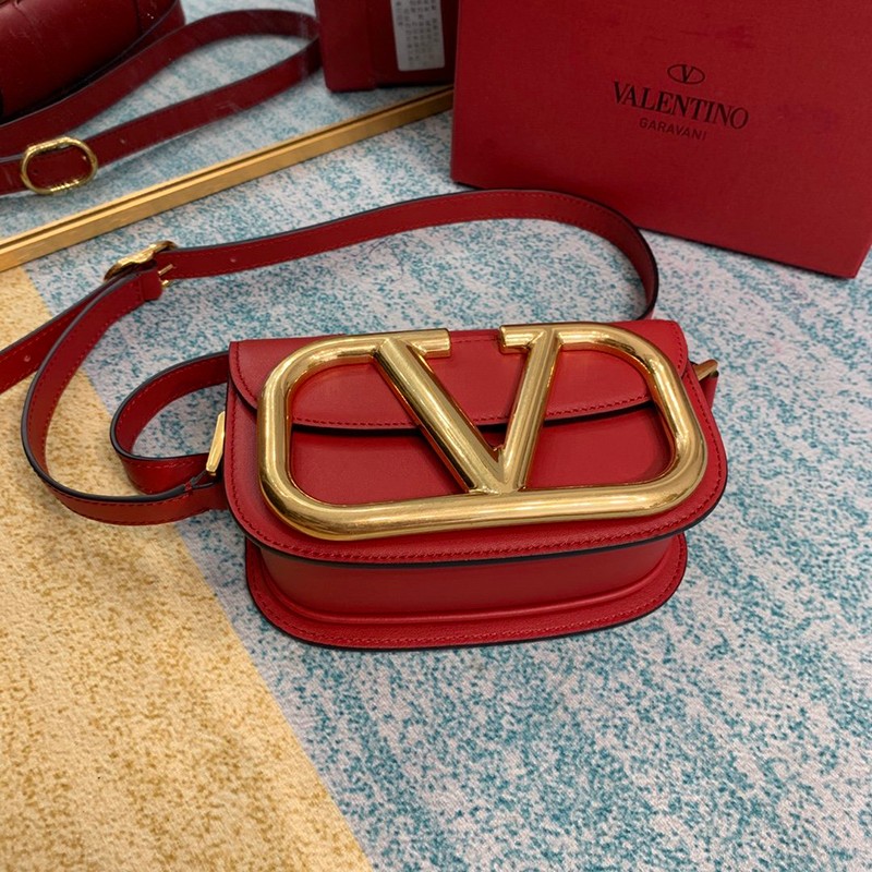 人気急上昇ヴァレンティノ ショルダーバッグ コピー Vロゴ SUPERVEE レザー クロスボディバッグ Vut43902品質保証