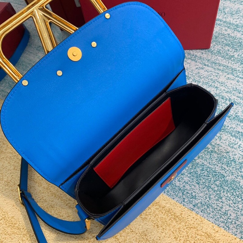 21-22AWヴァレンティノ ショルダーバッグ 偽物 Vロゴ SUPERVEE レザー クロスボディバッグ Vuw01126N級品