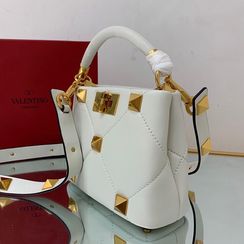 ★日本!!人気！ヴァレンティノ ハンドバッグ コピー ROMAN STUD QUILTED Vuz59113高い品質