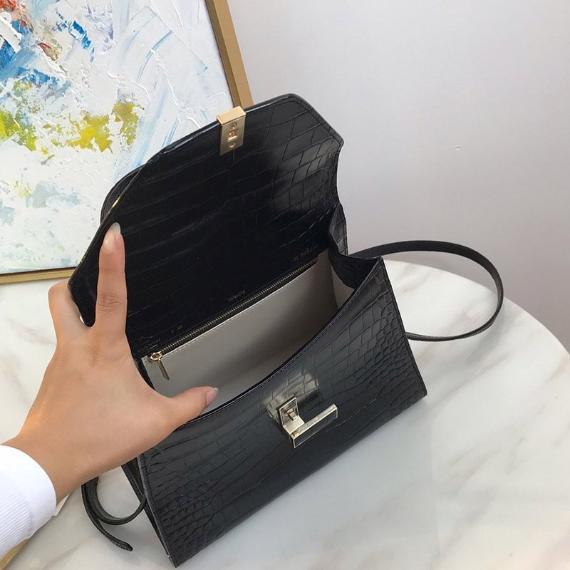 21-22AW ヴァレクストラ スーパーコピーイジィデ クロコダイル ハンドバッグ Vuu99556代引きを販売