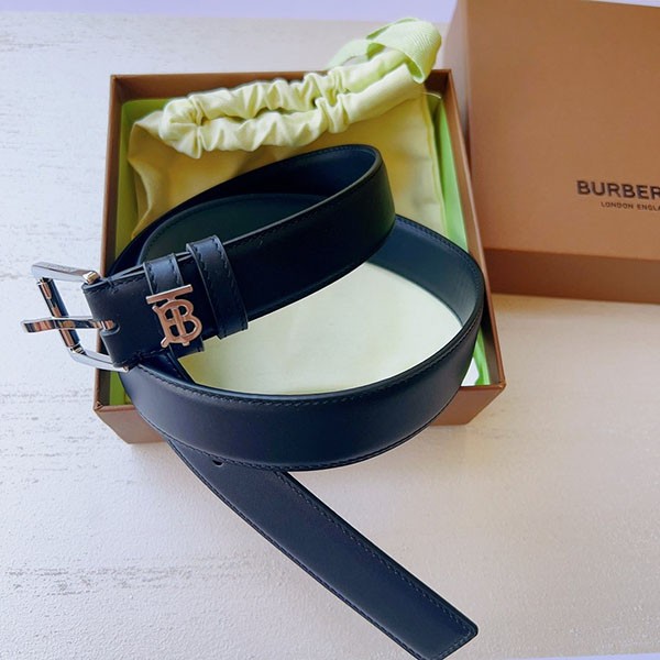 すぐ届くバーバリー レザー TB ベルト スーパーコピー Baz34599通販