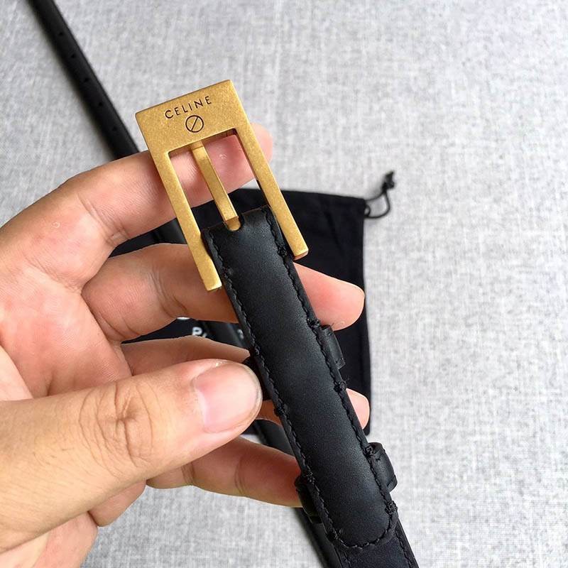 日本未入荷【セリーヌ】トリオンフ ベルト コピー ナチュラルカーフスキン タン Ceg51689N級品
