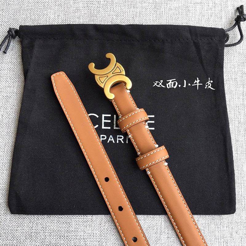 入手困難【セリーヌ コピー】スモール マイヨン トリオンフ ベルト カーフスキン Cei22849高い品質