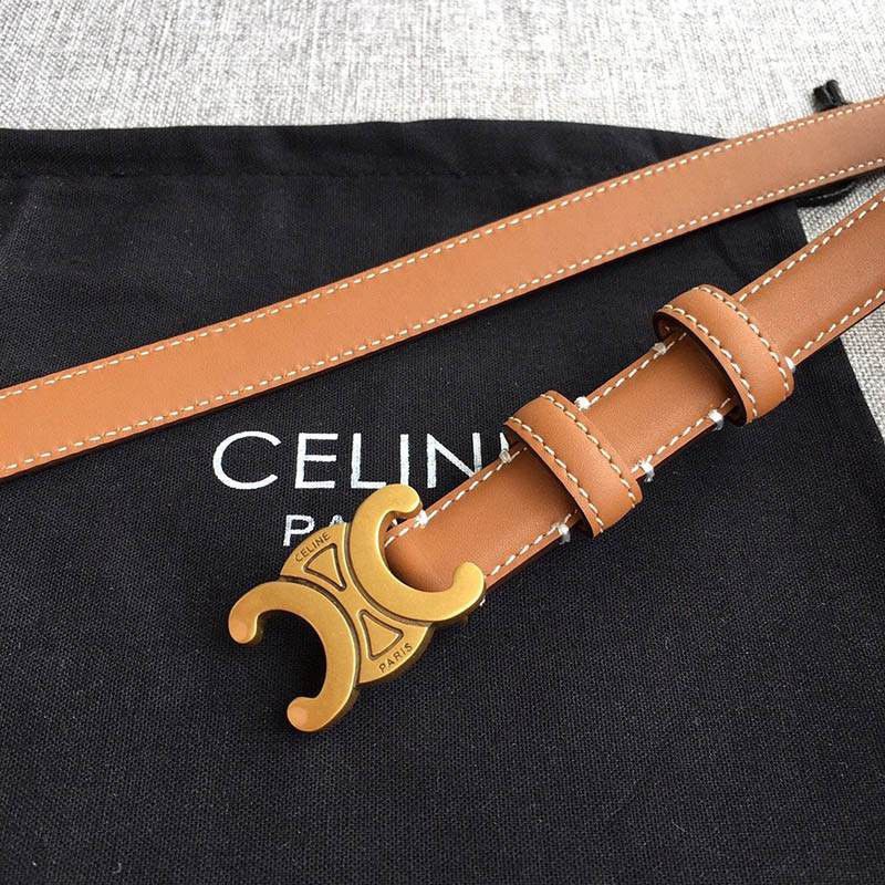 入手困難【セリーヌ コピー】スモール マイヨン トリオンフ ベルト カーフスキン Cei22849人気