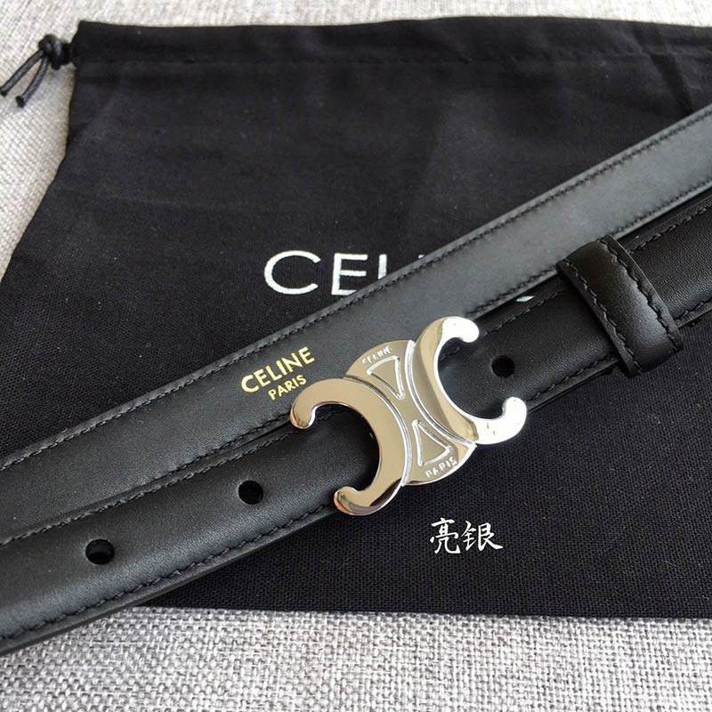日本未入荷【セリーヌ】スモール マイヨン トリオンフ 偽物 ベルト カーフスキン Cev64937激安送料無料