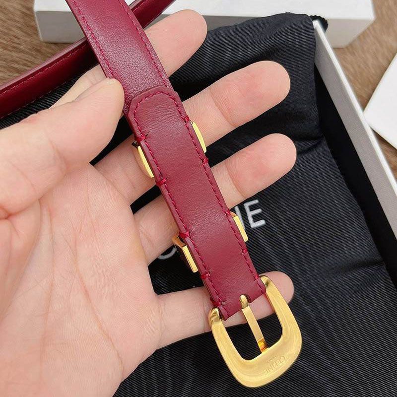 大人気！セリーヌ スモール トリオンフバックル ベルト コピー Cez36978代引きを販売