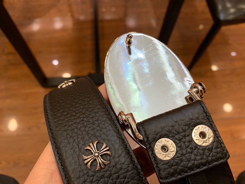 世界中で大人気♪クロムハーツ ベルト スーパーコピー クラシックオーバル クロスラージ”38mm Kue47030N級品