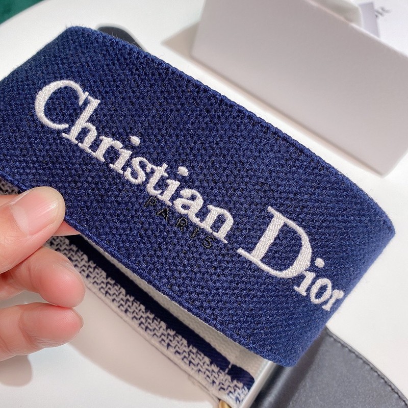 ★日本!!人気！CHRISTIAN ディオール コピー キャンバスベルト 65mm den65979代引きを販売