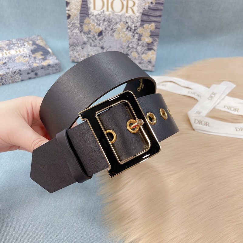 春もの新作ディオール ベルト 偽物 Diorquake ロゴ カーフレザー 50mm deo98172人気