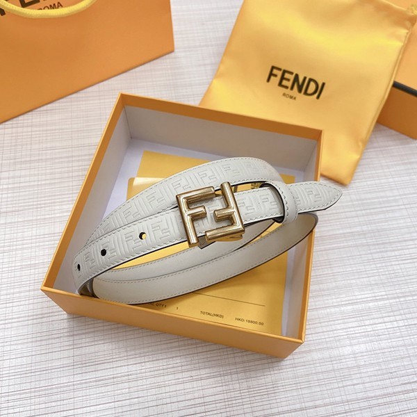 人気急上昇フェンディ FFモチーフ レザー ベルト カーフレザー早い者勝ち♡ fej20363通販