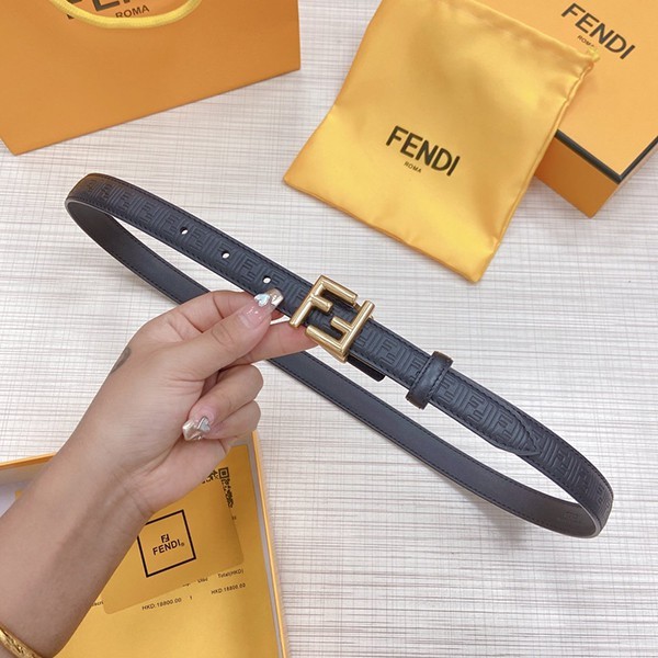 人気 フェンディ FFモチーフ コピーレザー ベルト カーフレザー fen76939人気