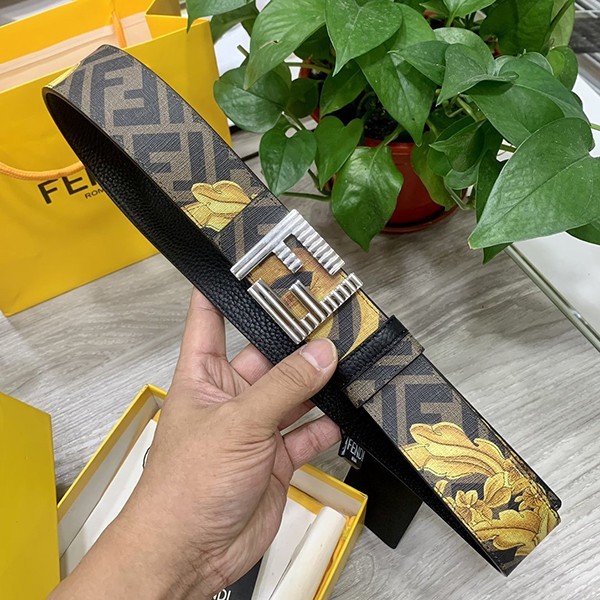 高品質♪♪♪フェンディ FFモチーフ レザー ベルト カーフレザー fes65973N級品
