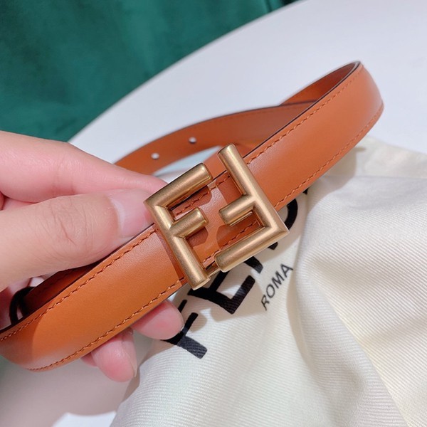 新作 フェンディ コピーFFモチーフ レザー ベルト カーフレザー feu08612品質保証