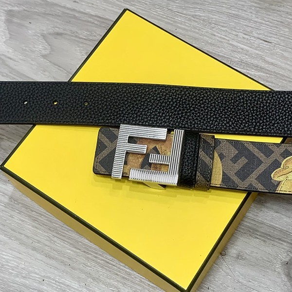 新作 フェンディ FFモチーフ レザー ベルト カーフレザー fex08213通販