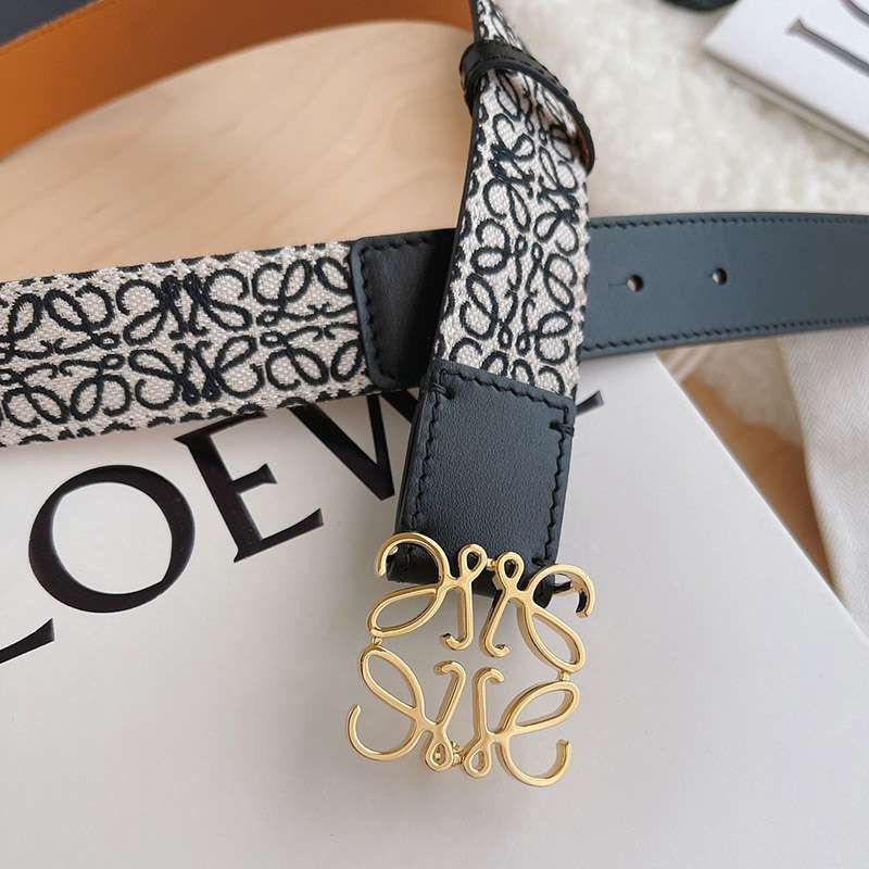 可愛い【ロエベ】ブレイデッドアナグラムベルト 偽物N級品 4.0cm lor48260通販