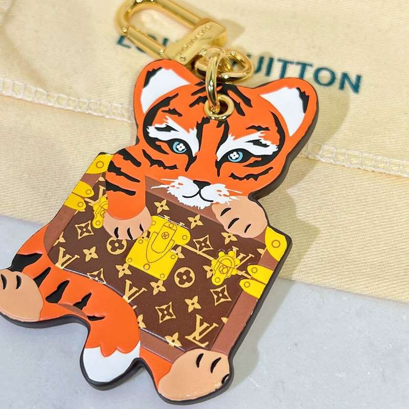 国内完売 大人気♪ ルイヴィトン タイガー 干支 キーホルダー コピー M00557最高級