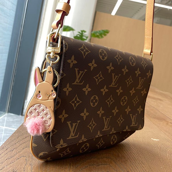 超話題!ルイヴィトン バッグチャーム兼キーホルダー ポルト コピー クレ・LV バニー M00994激安送料無料