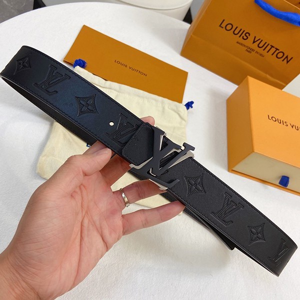 信用第一 ルイヴィトン ベルト 偽物 サンチュール・LVシェイプ リバーシブル トリヨン vuf67494高い品質