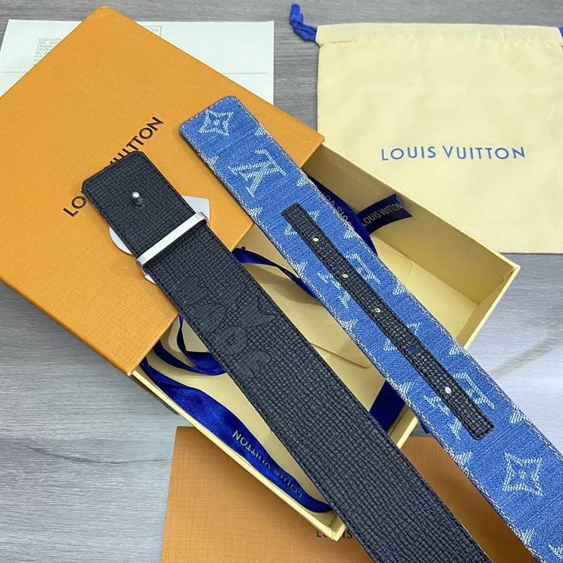 秋冬新作ルイヴィトン サンチュール・LVハート コピー 40MM リバーシブルベルト vun66022最高級