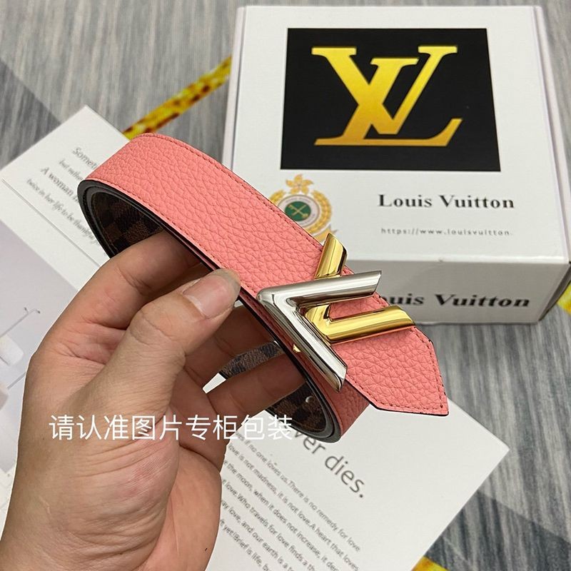 セール新作ルイヴィトン 偽物 サンチュールツイスト 30MM リバーシブル ベルト vuo85977人気