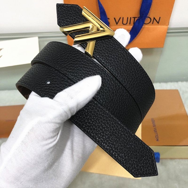 入手困難ルイヴィトン サンチュールツイスト 偽物 30MM リバーシブル ベルト vuu07126最高級