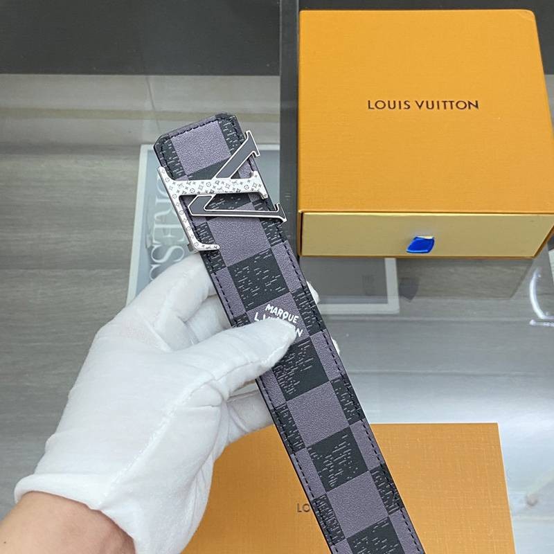 目を惹くカラールイヴィトン 偽物 サンチュール・LVジュエル 40MM リバーシブルベルト vuv05975人気