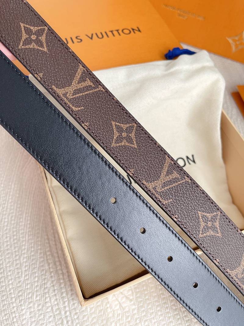 セール新作ルイヴィトン ベルト コピー 30MM【モノグラムとハートのタッグにきゅん★】 vuw32147品質保証