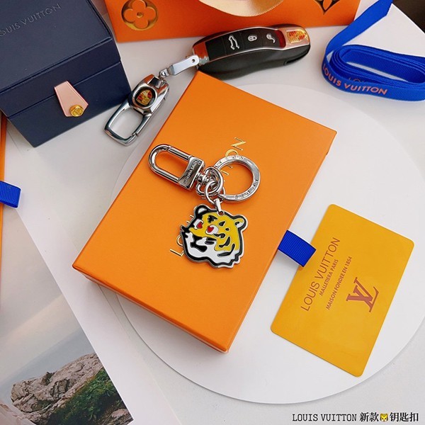 お洒落に♪ルイヴィトン Nigo タイガー キーリング 偽物 vuy85906代引きを販売