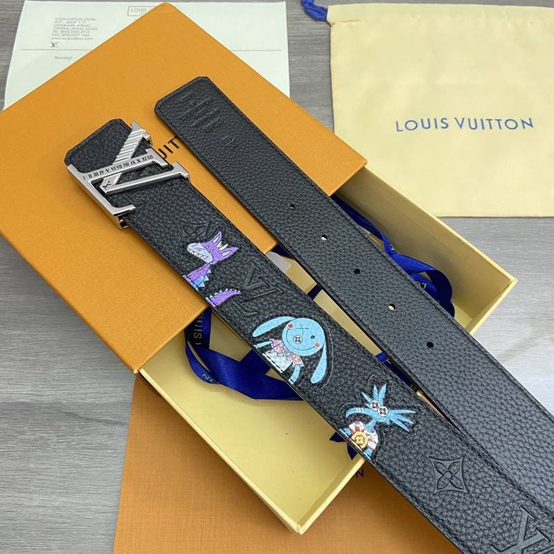 争奪戦ルイヴィトン スーパーコピー サンチュール・LVイニシャル 40MM リバーシブルベルト vuz10598人気