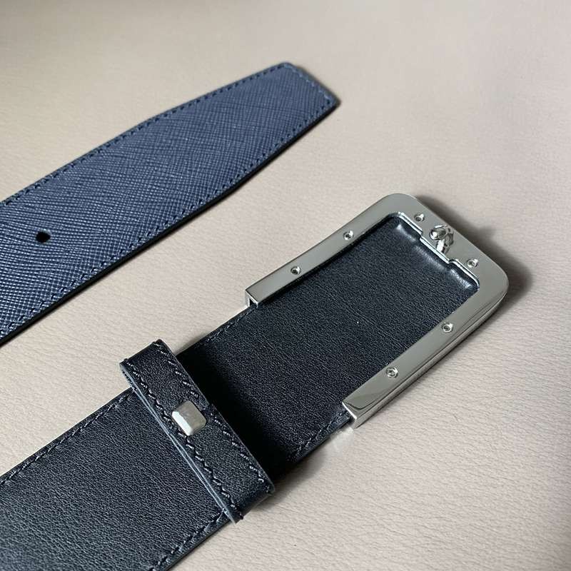希少色 プラダ リバーシブル ベルト スーパーコピー 4.0cm pum91805高い品質
