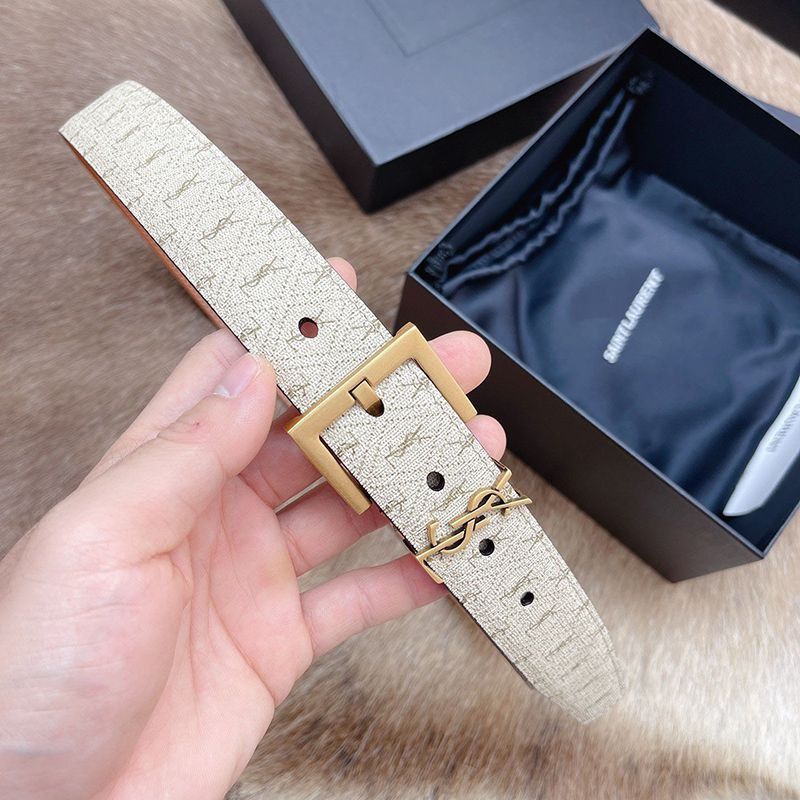 大人気!!新色サンローラン モノグラム ナローベルト 30mm スーパーコピー San34084通販