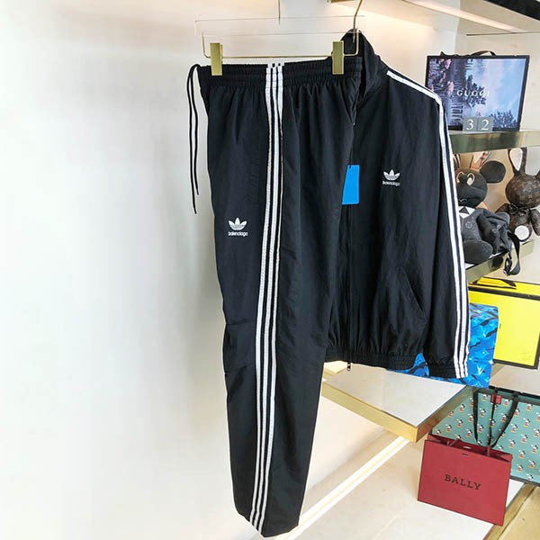 バレンシアガ アディダス コピー トラックパンツ ブラック 712283TNQ221000通販