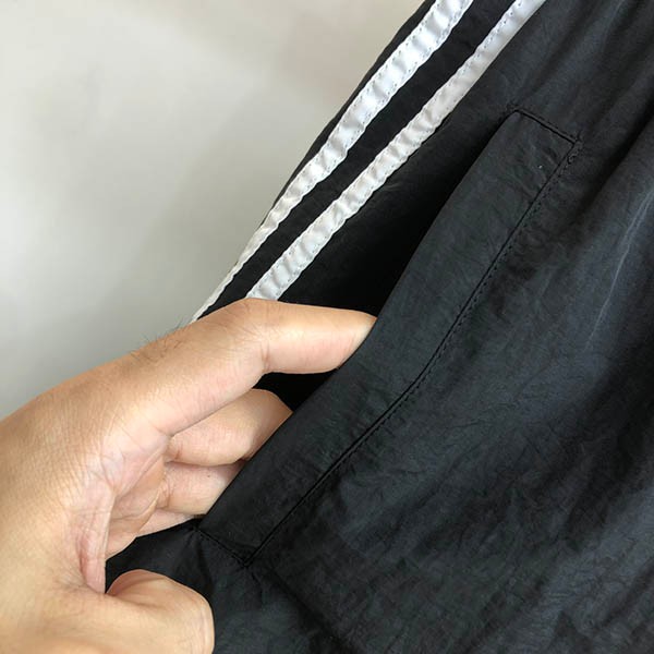 バレンシアガ アディダス コピー トラックパンツ ブラック 712283TNQ221000最高級