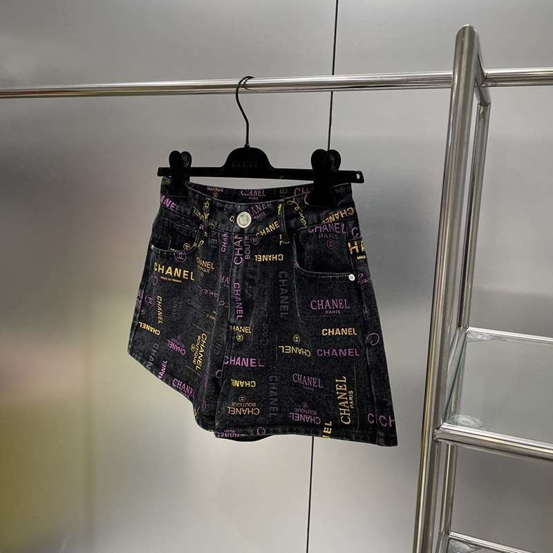 最安値挑戦シャネル プリント デニム ショートパンツ コピー shn13678高い品質