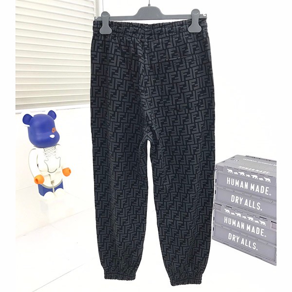 大人気！フェンディ コピー FFフロックプリント コットンピケ製 ジョガーパンツ FB0461AFRJF0ABB通販