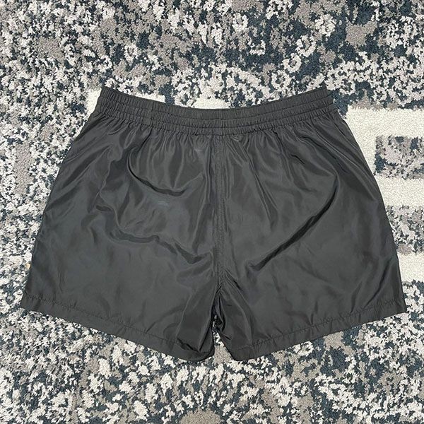 日本未入荷 フェンダーチェ ロゴ スイム ショートパンツ コピー feu75423高い品質