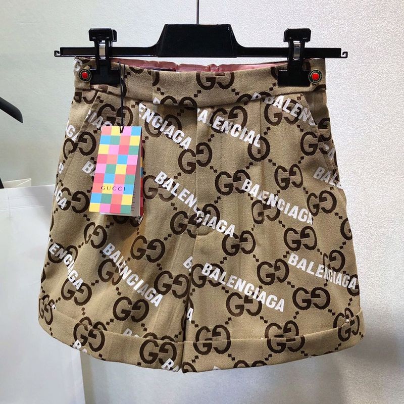 人気急上昇グッチ×バレンシアガ GGロゴショートパンツ 偽物 gul36209通販