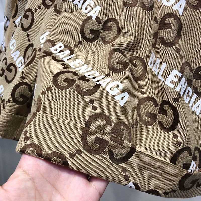 人気急上昇グッチ×バレンシアガ GGロゴショートパンツ 偽物 gul36209人気