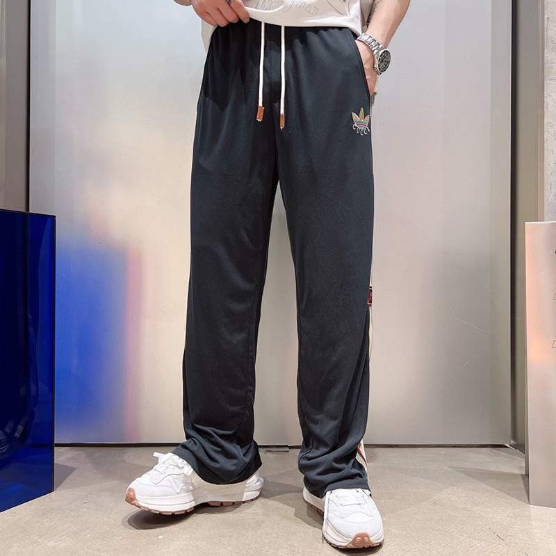 お洒落に♪グッチ×アディダス ウェブジョギングパンツ コピー guo97149通販