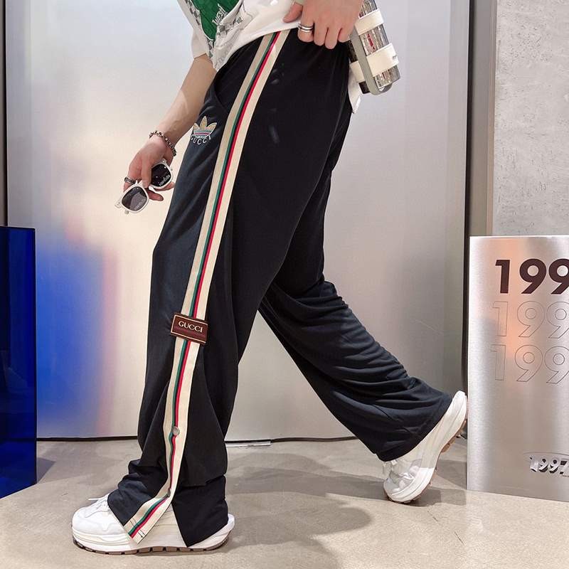 お洒落に♪グッチ×アディダス ウェブジョギングパンツ コピー guo97149人気