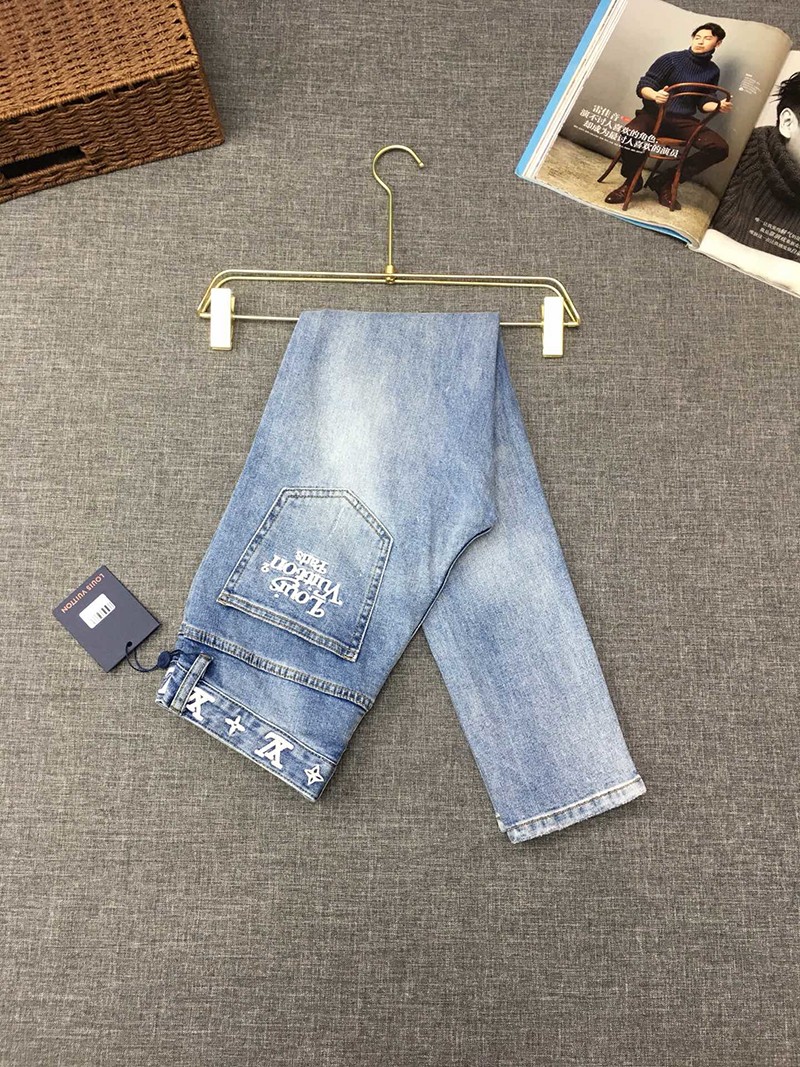 セール新作 ルイヴィトン デニムパンツ コピー モノグラムパッチワーク vuy17230代引きを販売