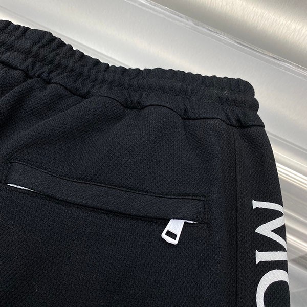 モンクレール ロゴがオシャレなカジュアルパンツ 偽物 0918H726N級品