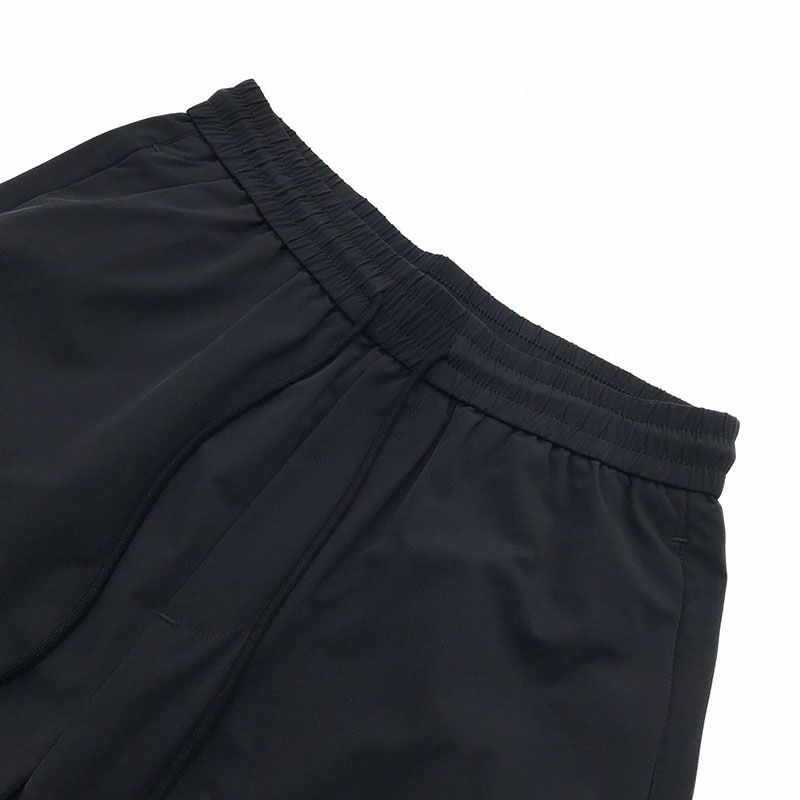 【国内発送・関税込】モンクレール 偽物 ロゴパッチトラックショートパンツ mof40489人気
