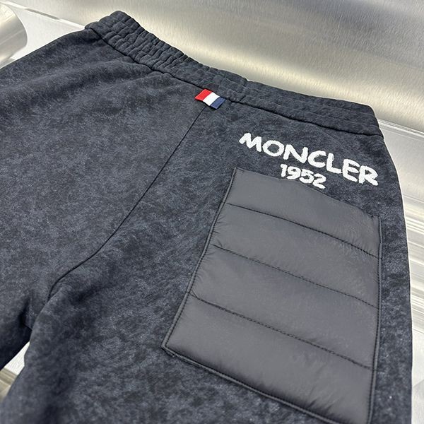 追跡付モンクレール コピー テーパード ストライプ コットン スウェットパンツ mos06730高い品質