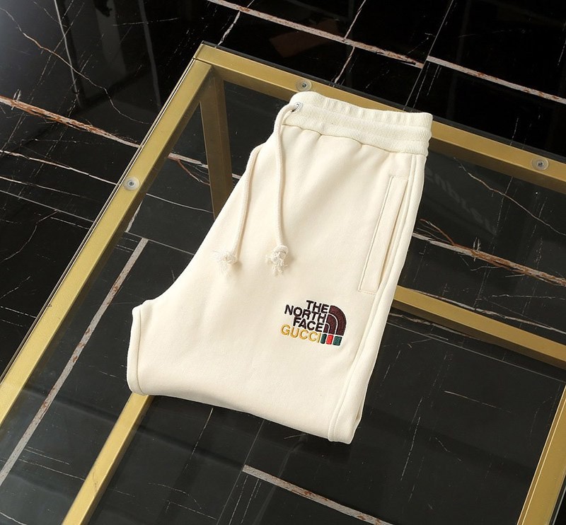 日本未入荷 グッチ×ノースフェイス*グッチウェブジョギングパンツ偽物 Noh04472激安送料無料