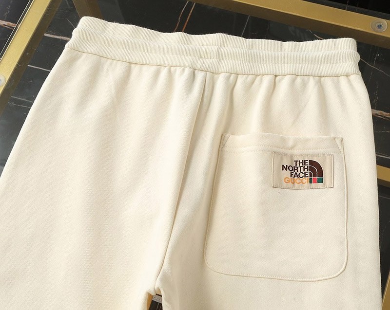 日本未入荷 グッチ×ノースフェイス*グッチウェブジョギングパンツ偽物 Noh04472最高級