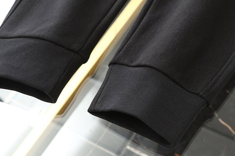 防寒グッチ×ザノースフェイス*ウェブジョギングパンツコピー Now34106品質保証